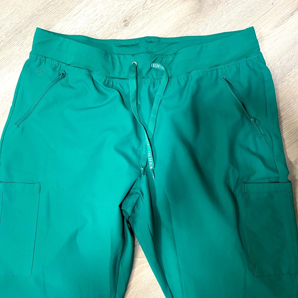 medcouture hunter green XL pants